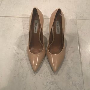 Steve Madden Nude Pumps size 7.5